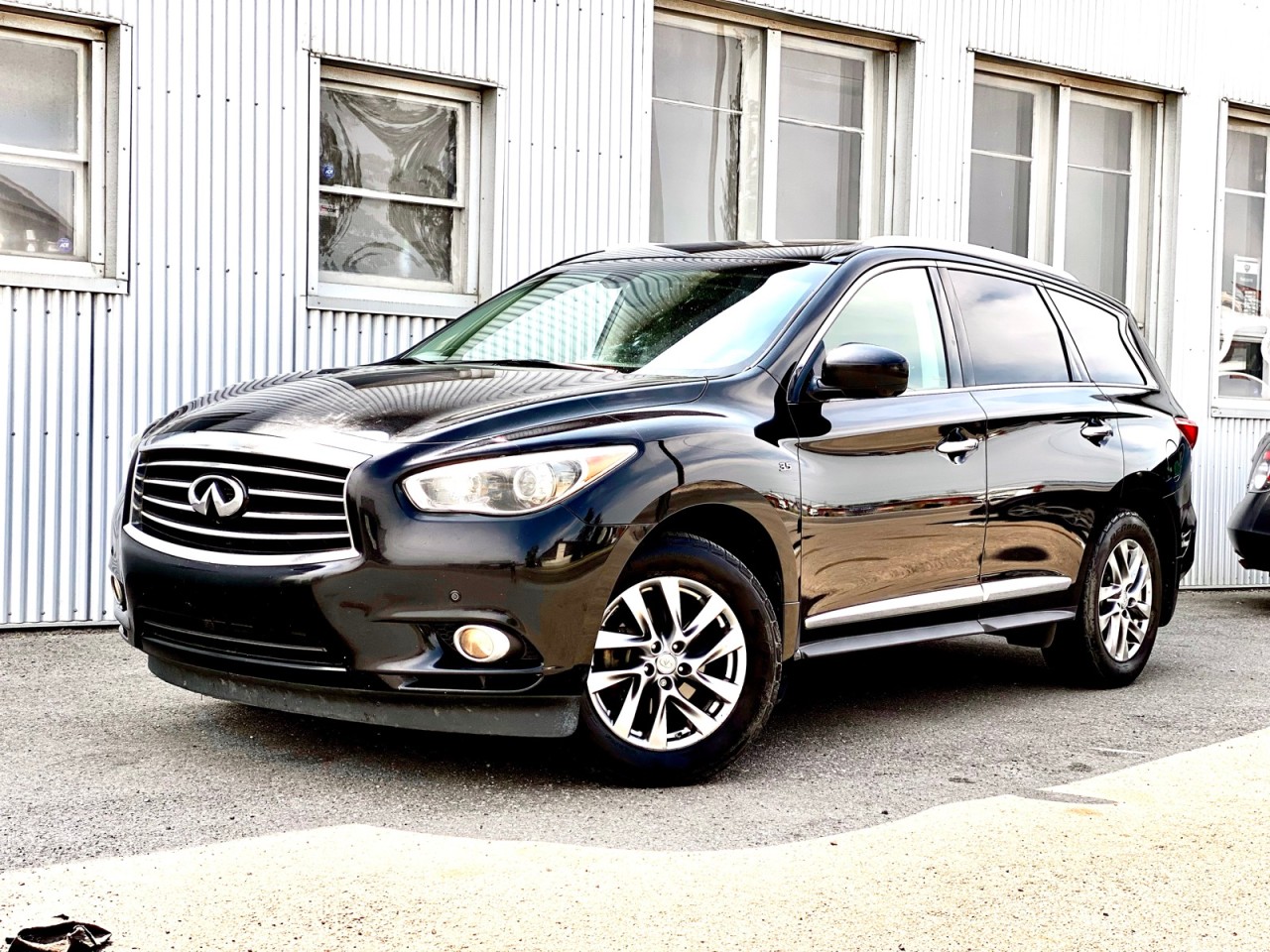 USED 2015 INFINITI QX60 Other AWD 4dr Calgary AB T2G 4P2