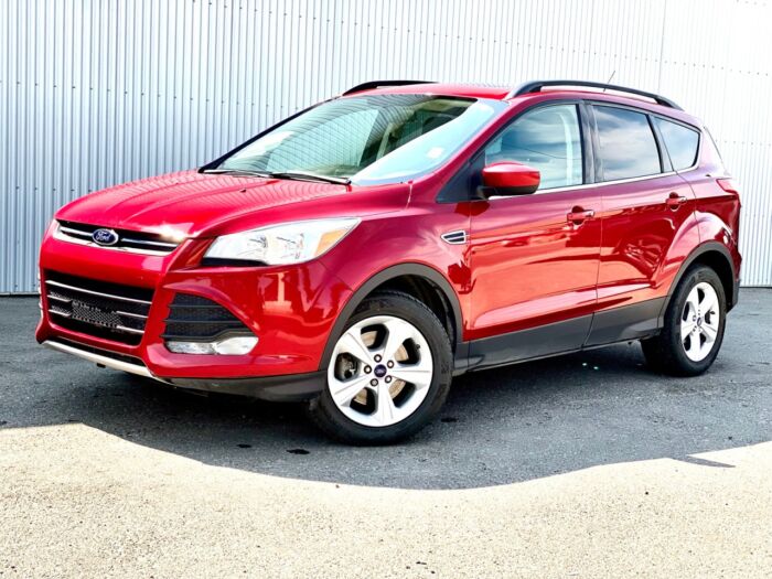 USED 2016 Ford Escape SE 4WD LEATHER-MOONROOF  Calgary AB T2G 4P2