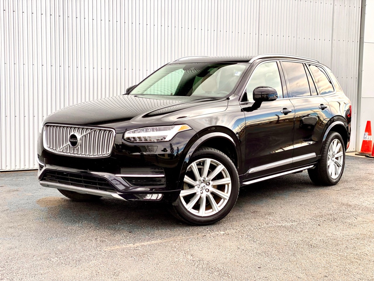 USED 2016 Volvo XC90 T6 Inscription AWD 5dr T6 Inscription Calgary AB T2G 4P2