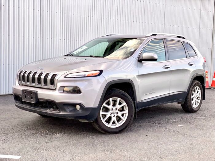 USED 2015 Jeep Cherokee North 4WD 4dr North W/  BACKUP CAMERA Calgary AB T2G 4P2