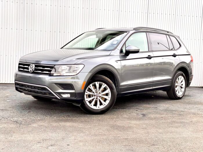 USED 2018 Volkswagen Tiguan Trendline Trendline 4MOTION Calgary AB T2G 4P2