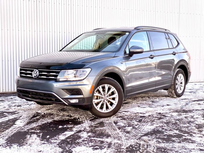 USED 2018 Volkswagen Tiguan Trendline Trendline 4MOTION Calgary AB T2G 4P2