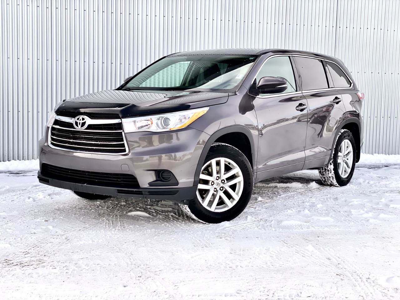 USED 2015 Toyota Highlander LE AWD 4dr LE Calgary AB T2G 4P2