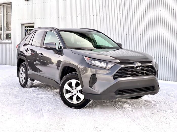 USED 2020 Toyota RAV4 LE LE AWD Calgary AB T2G 4P2